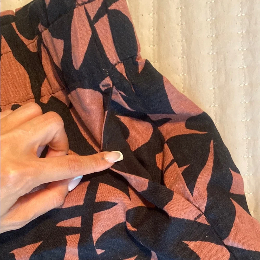 A New Day - Women’s High Waist Black and Burnt Orange Linen Blend Shorts - Picture 2 of 6